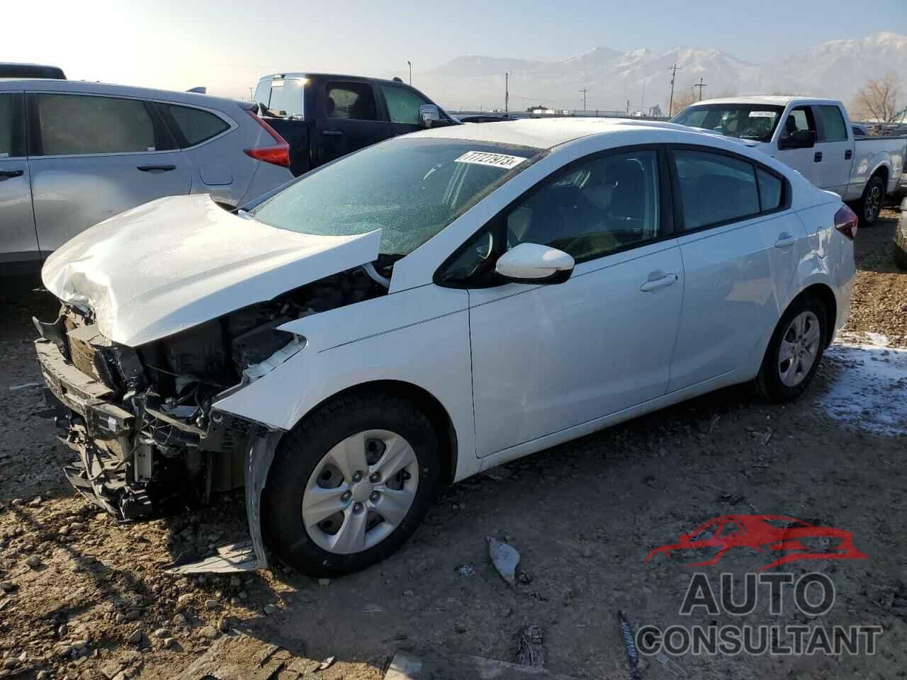 KIA FORTE 2018 - 3KPFK4A74JE182530