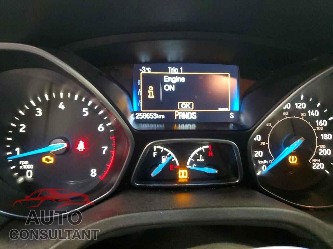 FORD FOCUS 2015 - 1FADP3F26FL271617