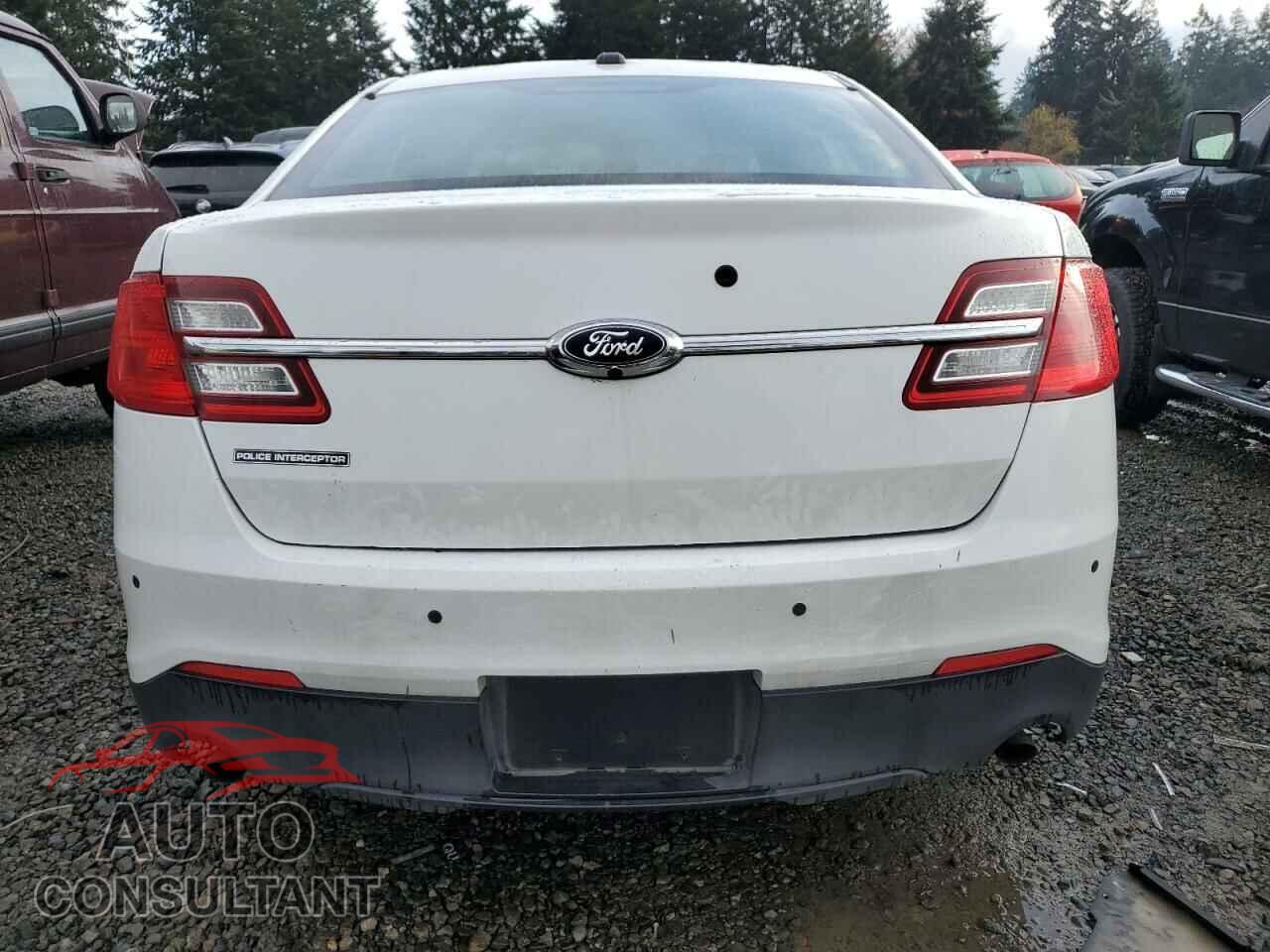 FORD TAURUS 2017 - 1FAHP2L82HG103294