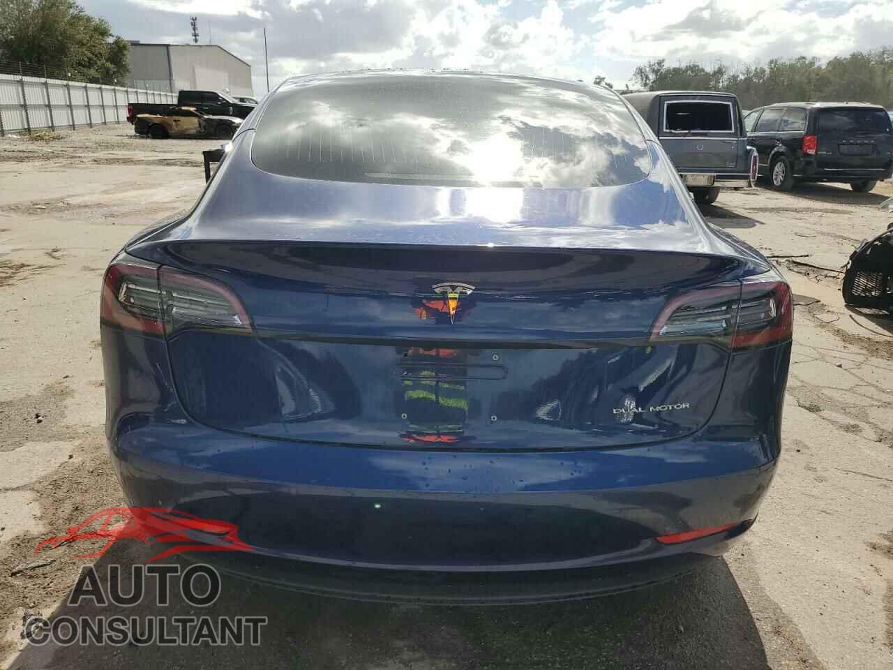 TESLA MODEL 3 2018 - 5YJ3E1EB6JF096413