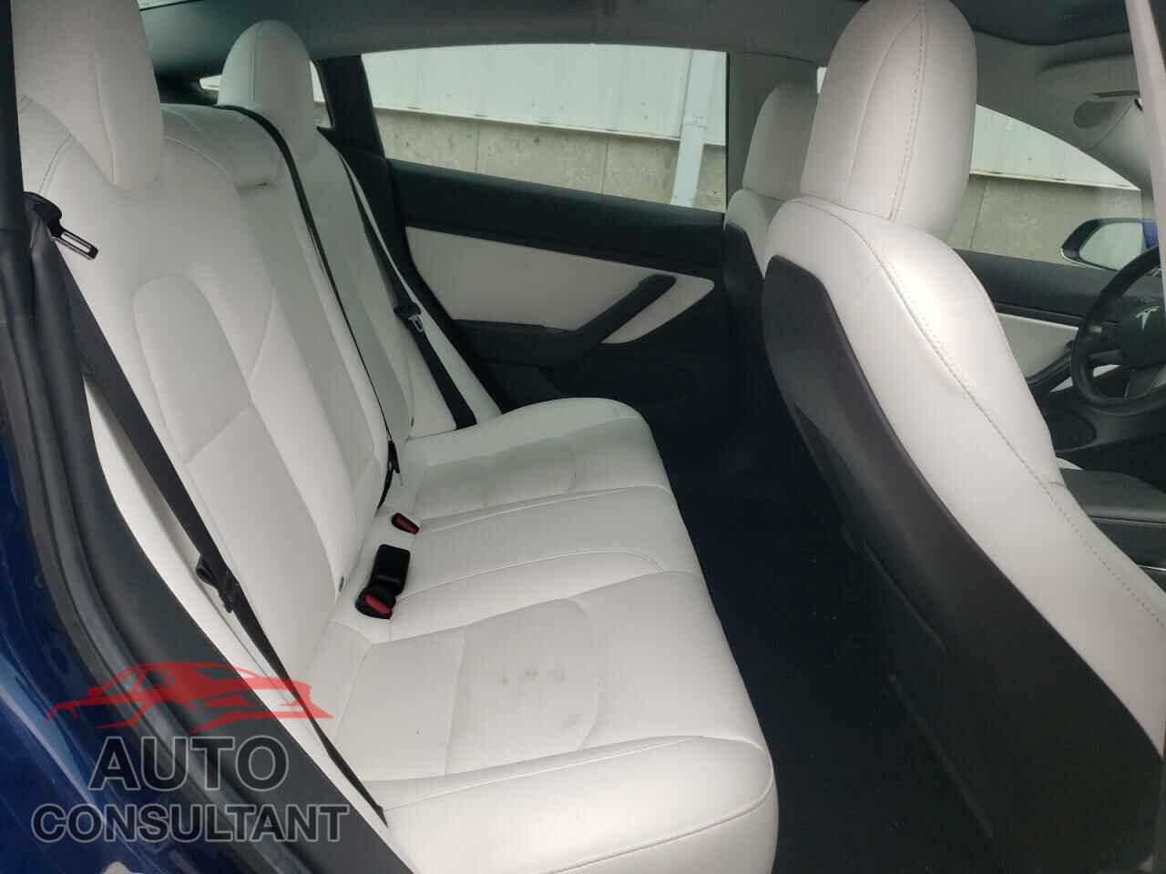 TESLA MODEL 3 2019 - 5YJ3E1EB4KF407192