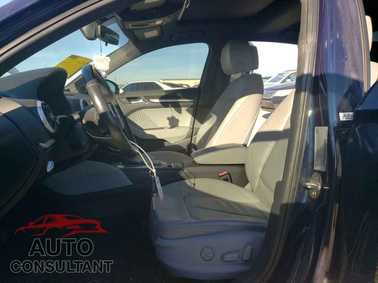 AUDI A3 2017 - WAUAUGFF5H1060436