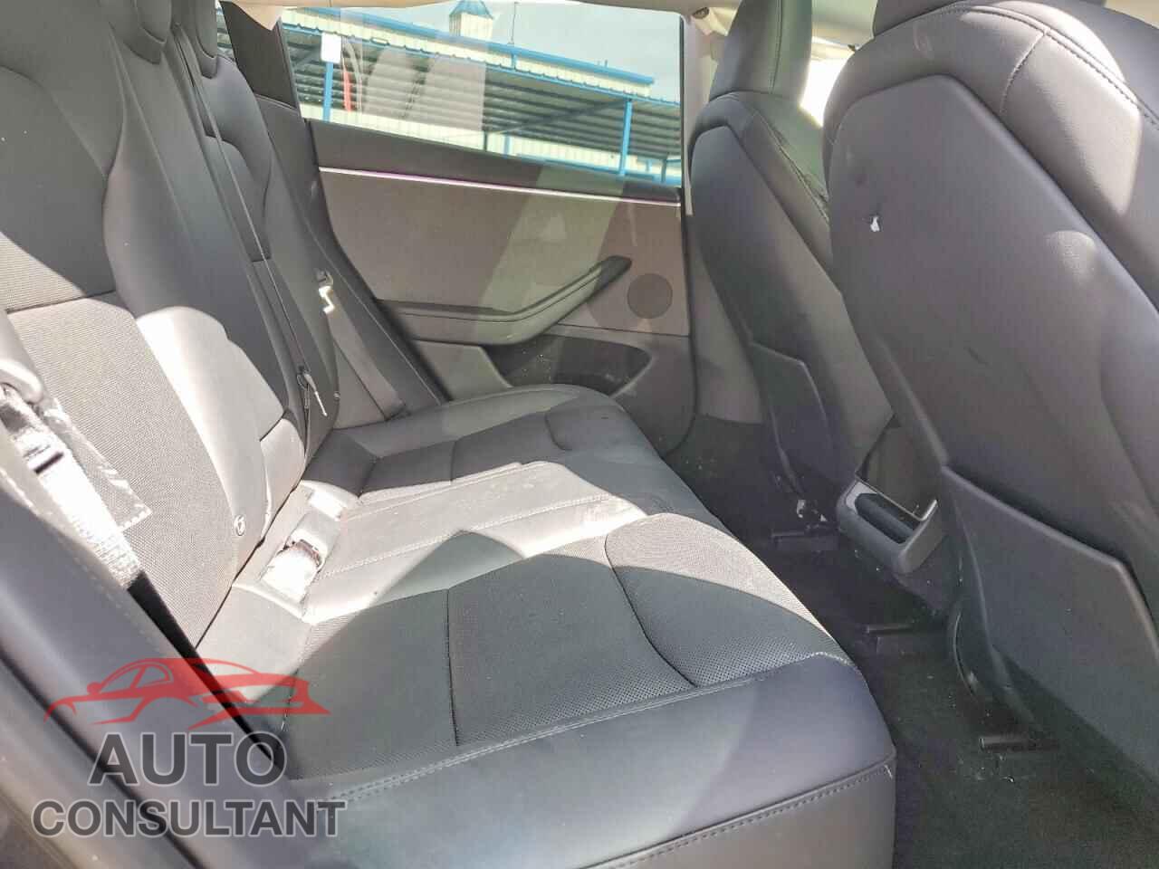 TESLA MODEL 3 2024 - 5YJ3E1EA2RF785027