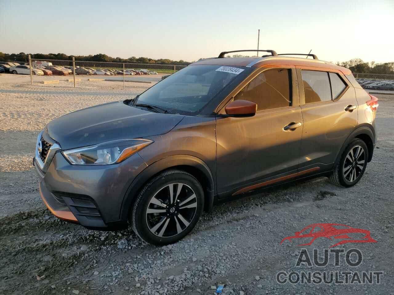 NISSAN KICKS 2018 - 3N1CP5CU7JL513841