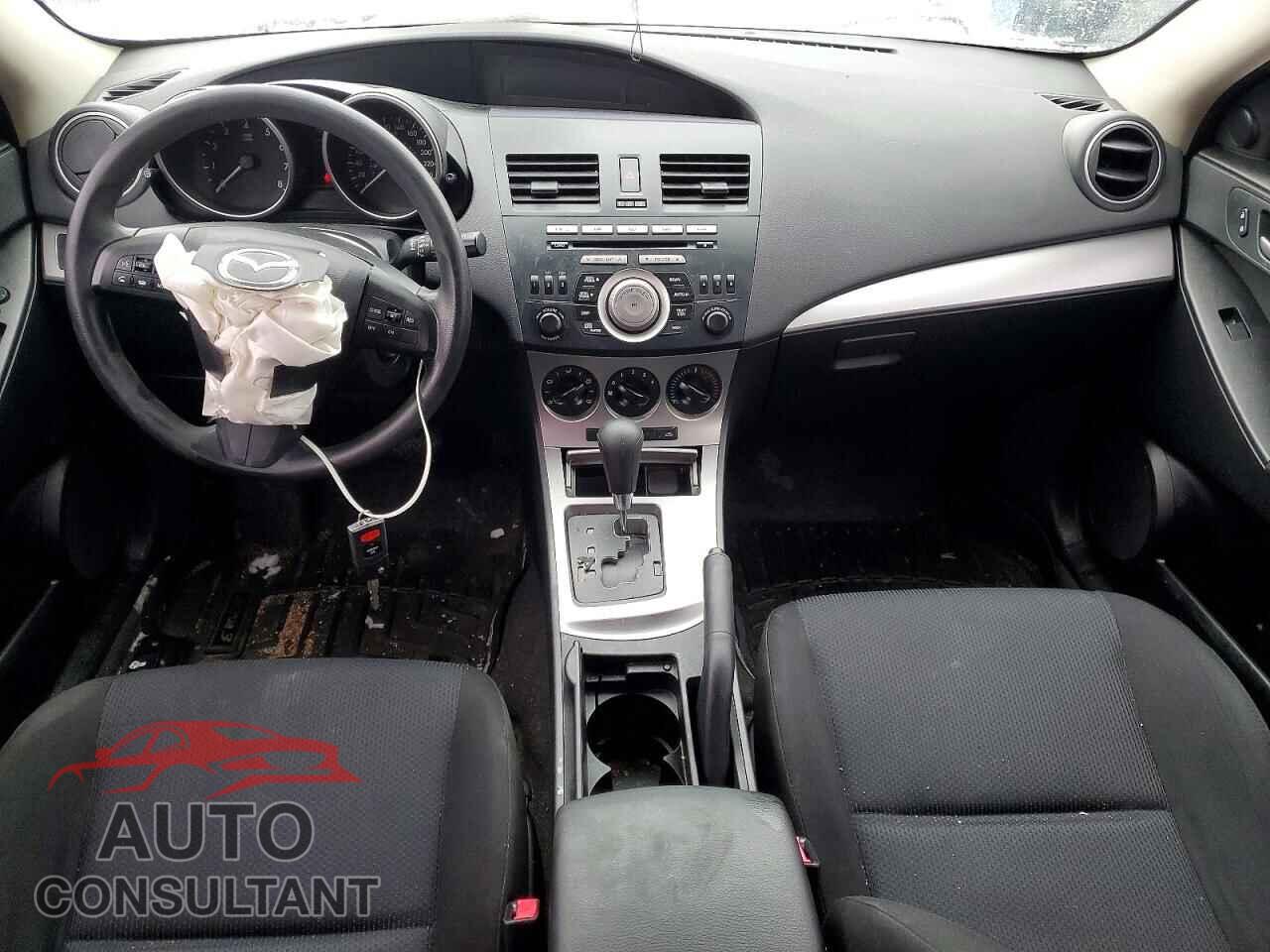 MAZDA MAZDA3 2011 - JM1BL1L52B1407134