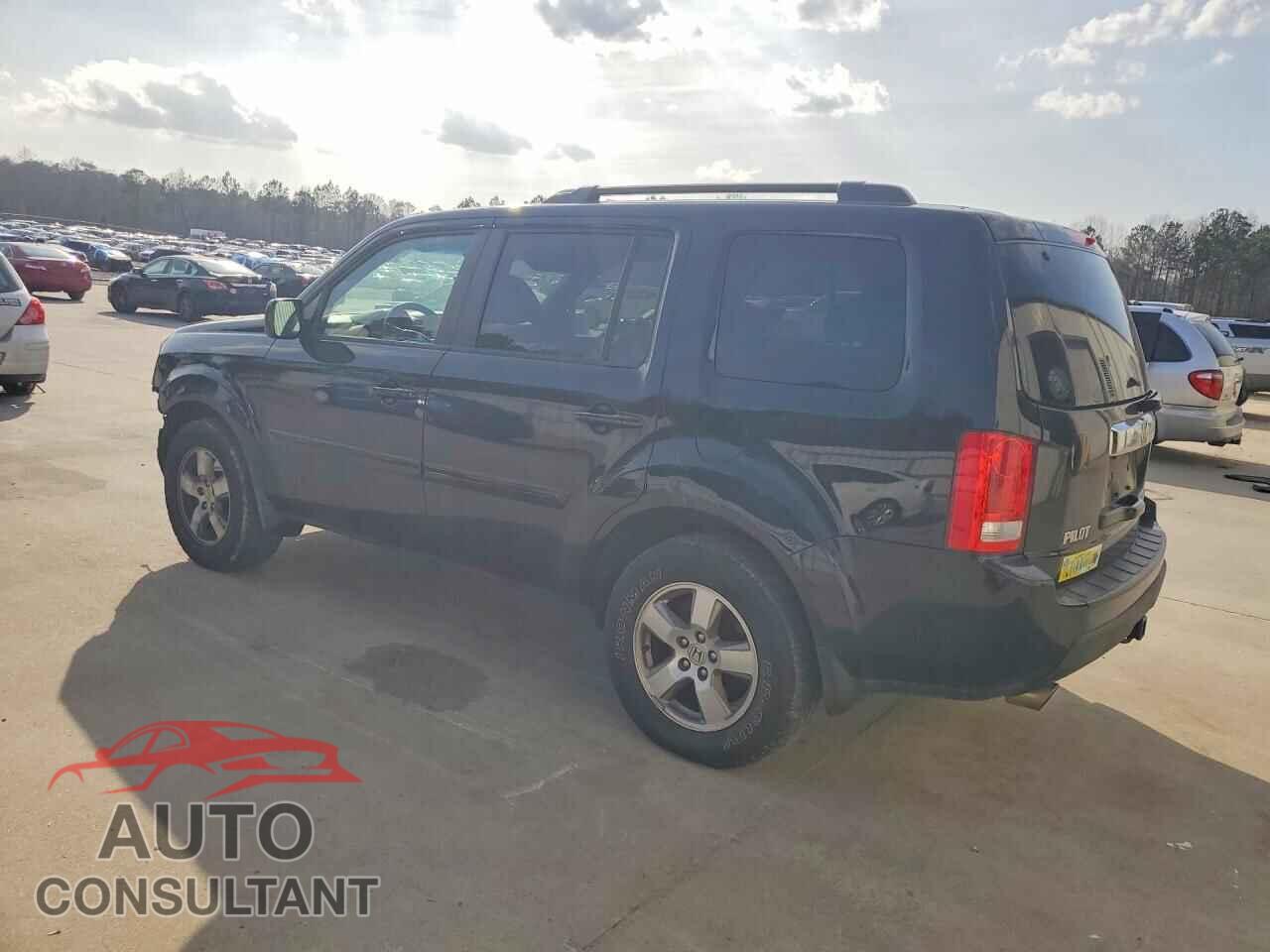 HONDA PILOT 2011 - 5FNYF4H43BB028511