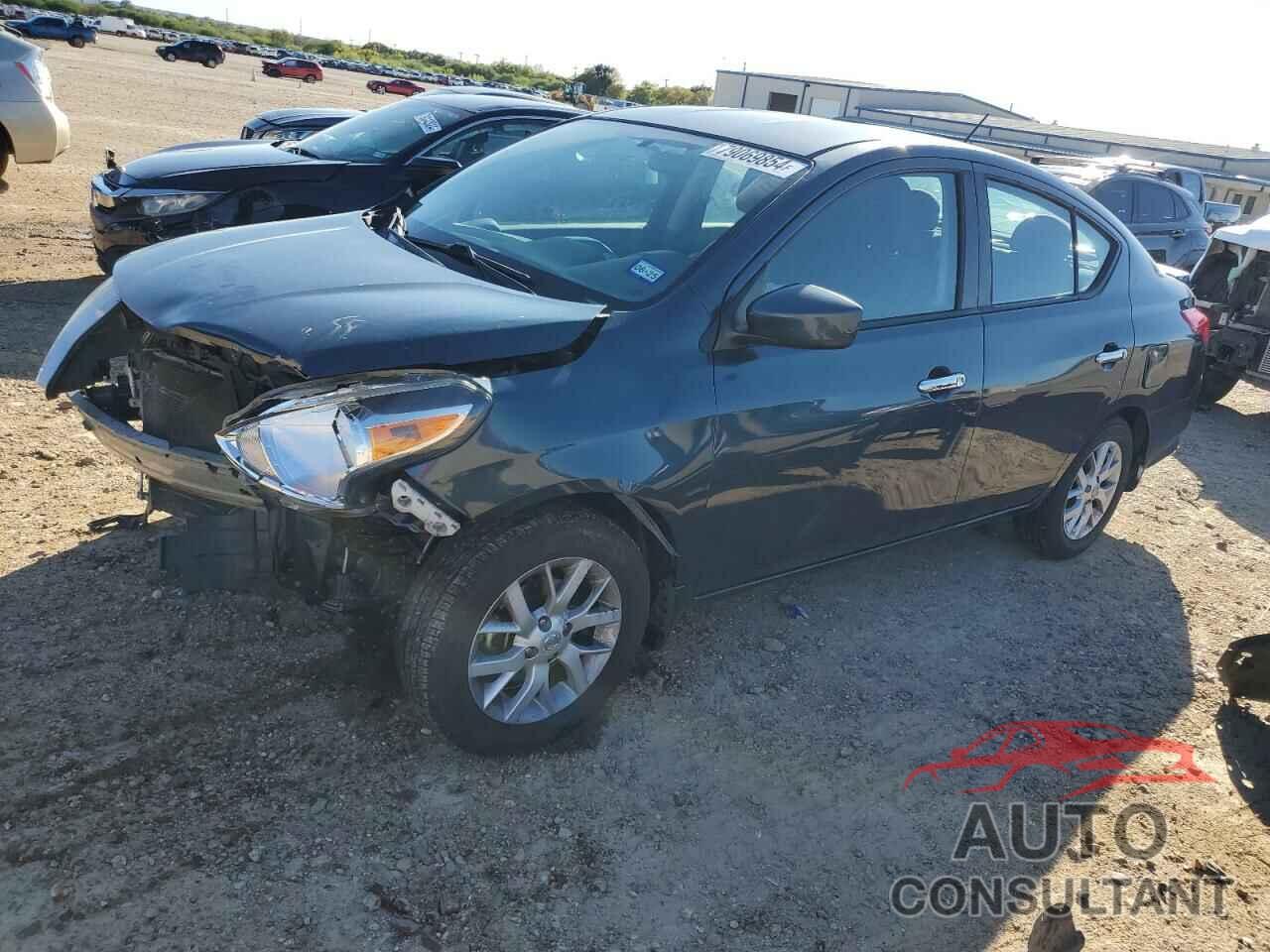 NISSAN VERSA 2017 - 3N1CN7APXHL886087