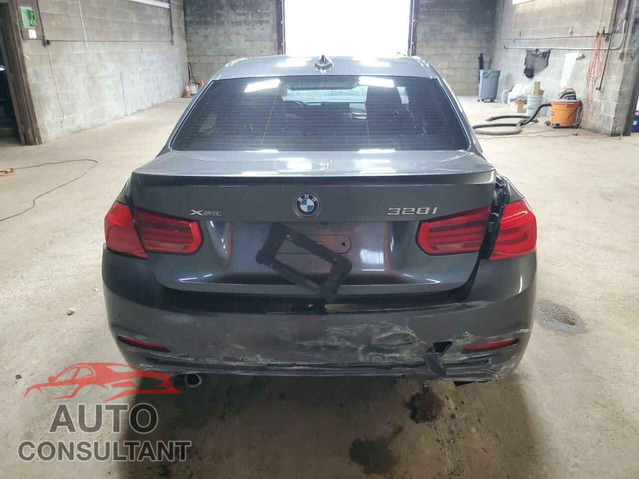 BMW 3 SERIES 2016 - WBA8E3G57GNU00932
