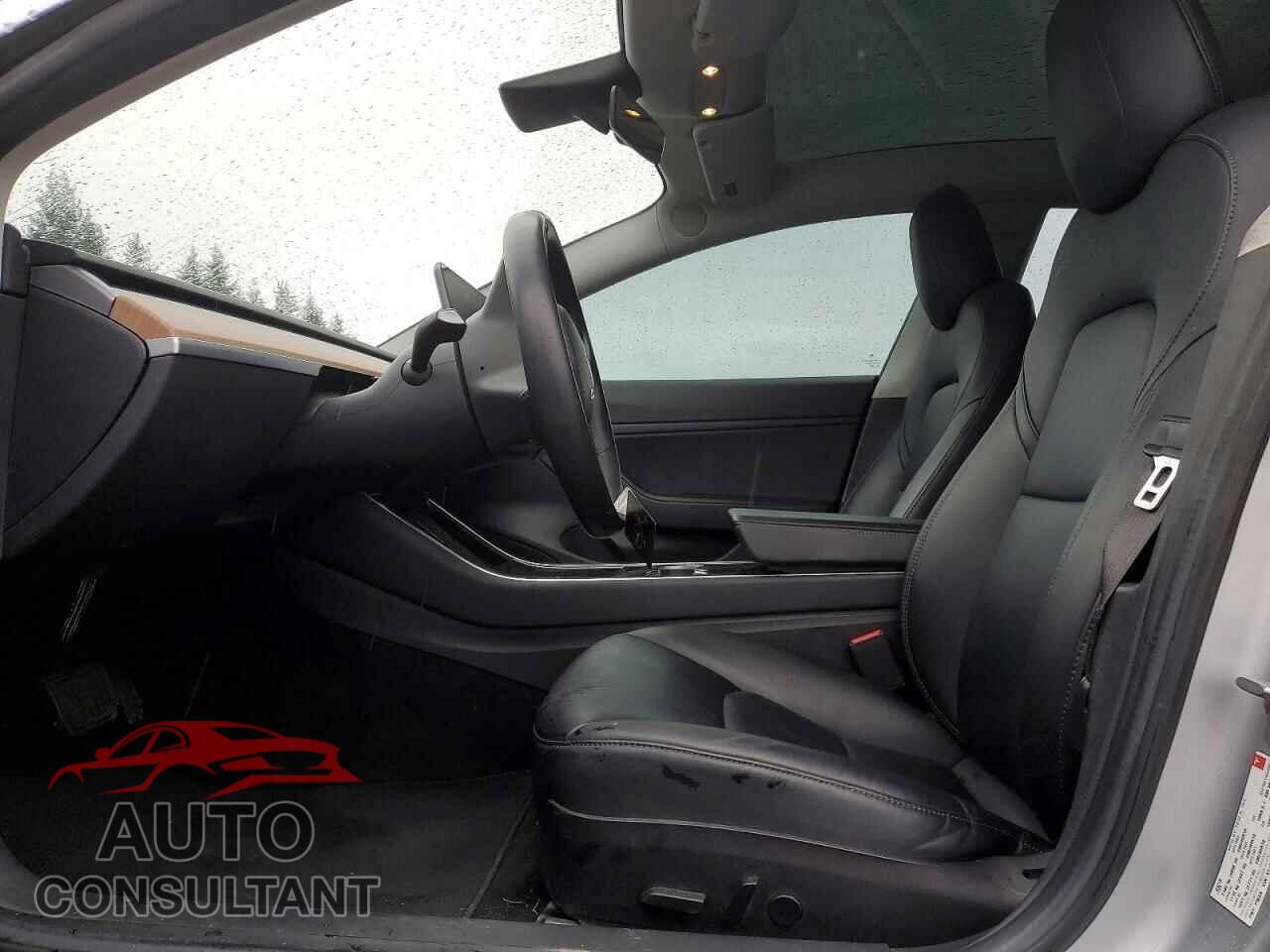 TESLA MODEL 3 2018 - 5YJ3E1EA5JF017966