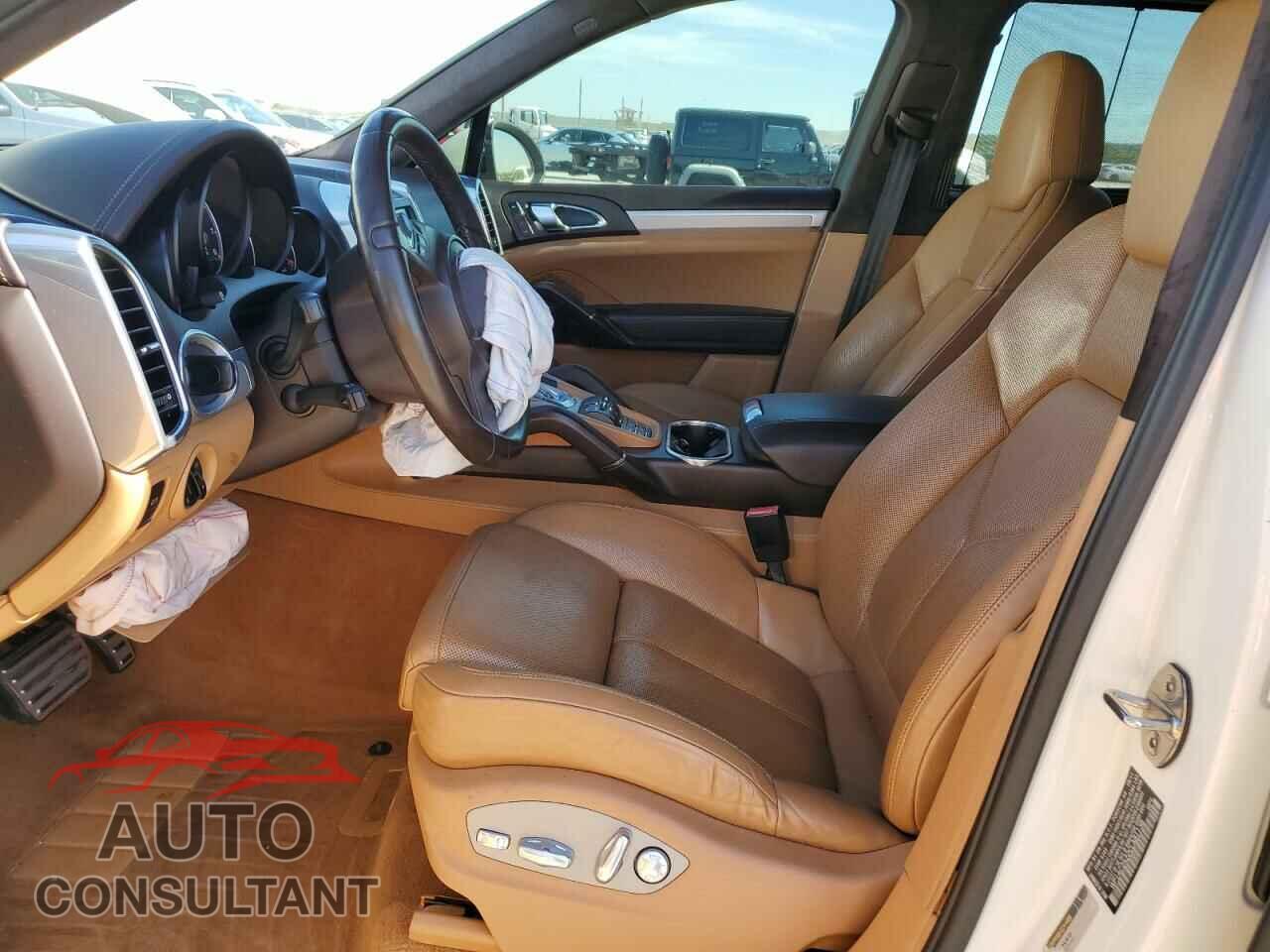PORSCHE CAYENNE 2012 - WP1AC2A22CLA81138