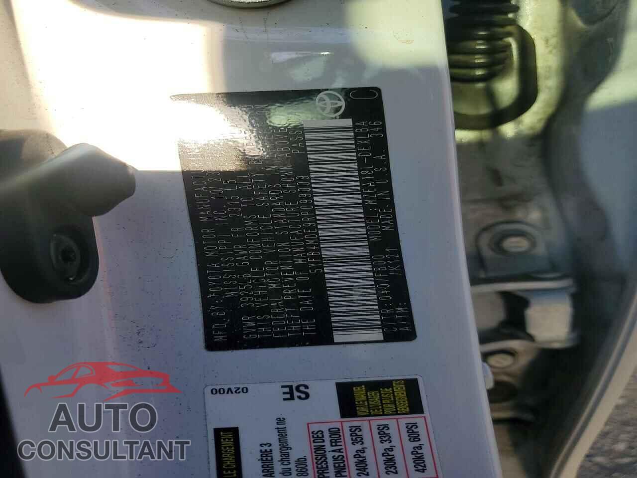 TOYOTA COROLLA 2024 - 5YFB4MDE9RP099009