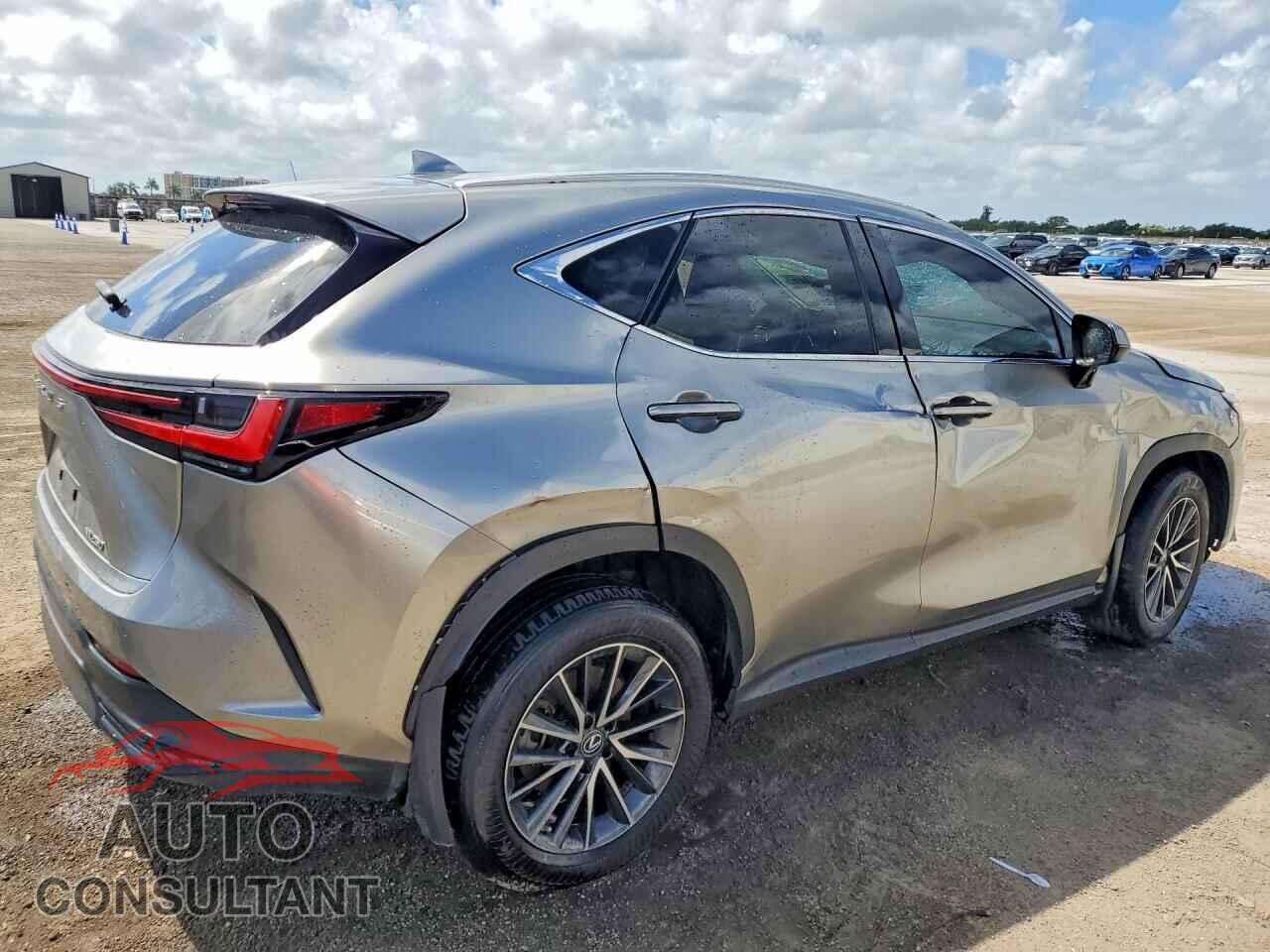 LEXUS UNKNOWN 2022 - 2T2GDCAZ2NC001130