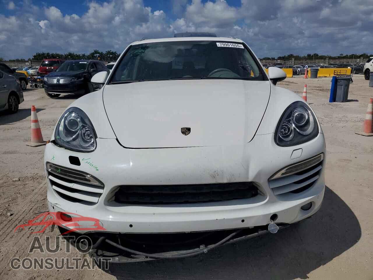 PORSCHE CAYENNE 2013 - WP1AF2A20DLA31105