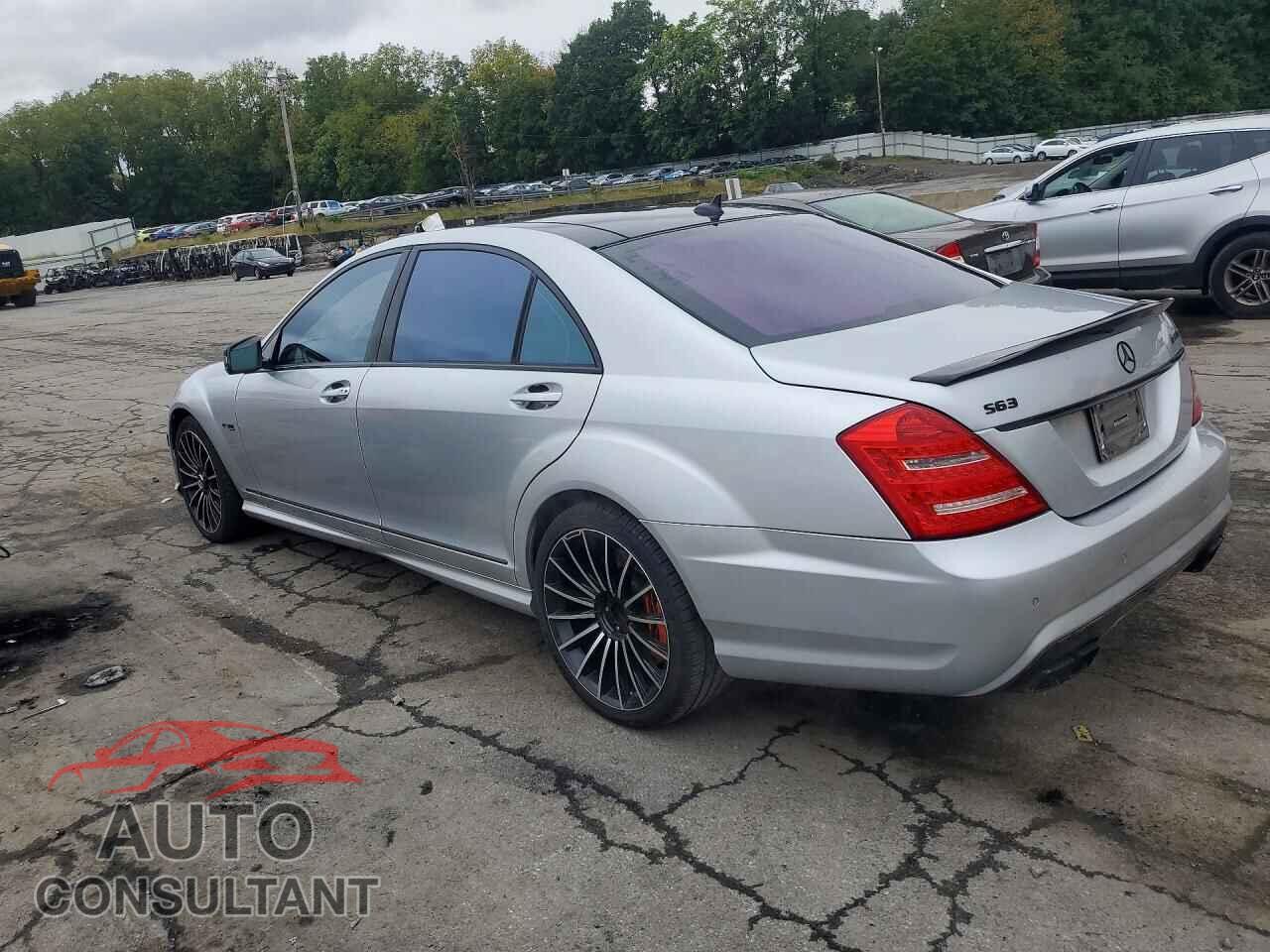 MERCEDES-BENZ S-CLASS 2012 - WDDNG7EB6CA427577