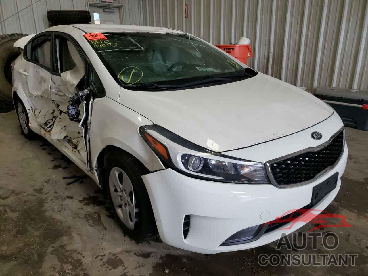 KIA FORTE 2018 - 3KPFK4A74JE235727
