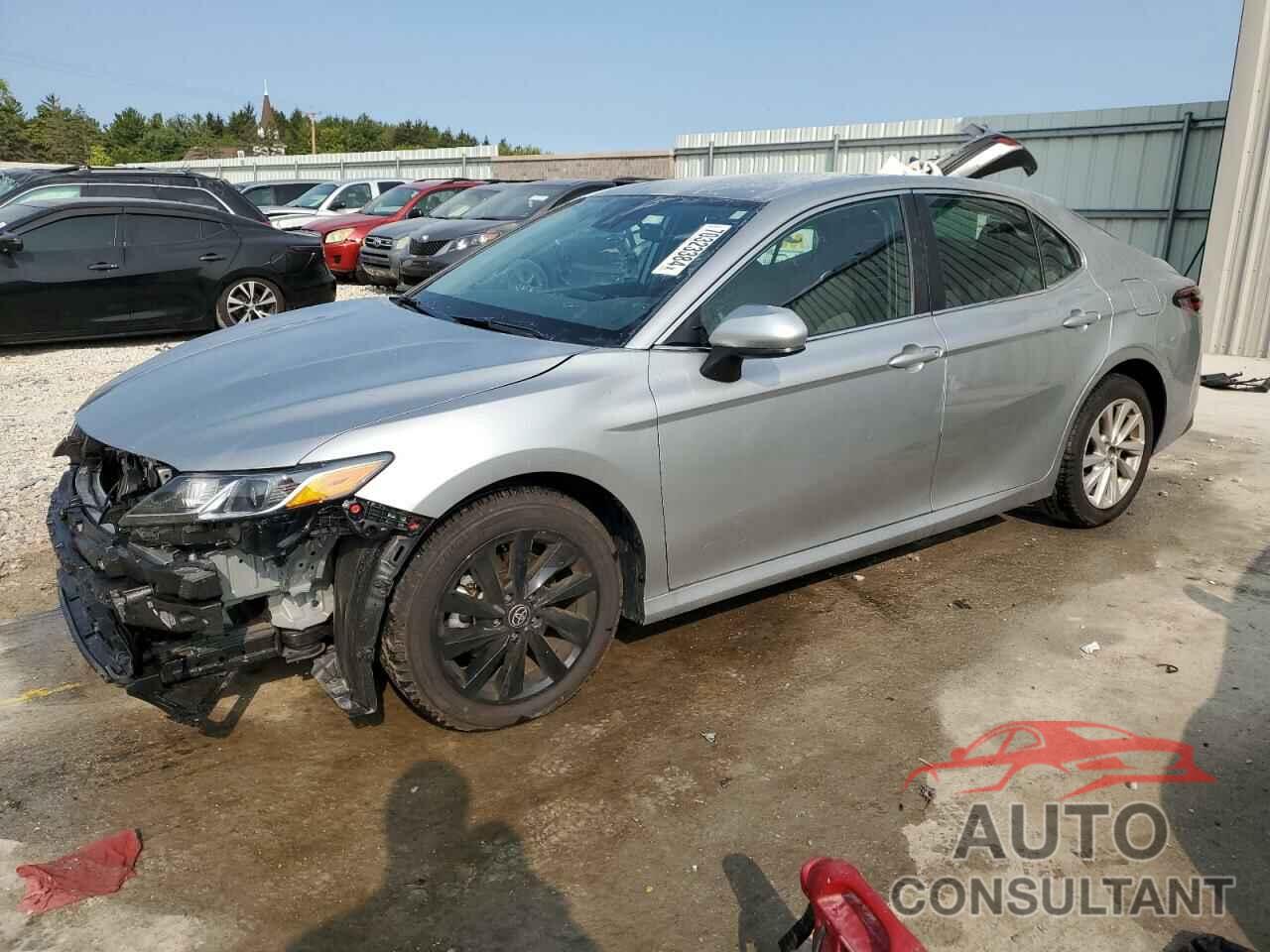 TOYOTA CAMRY 2024 - 4T1C11BK0RU117321