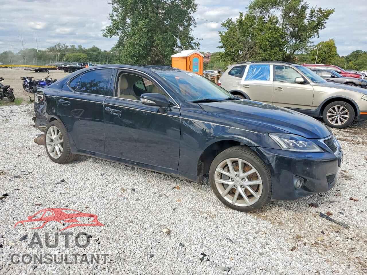 LEXUS IS 2011 - JTHCE5C2XB5001136