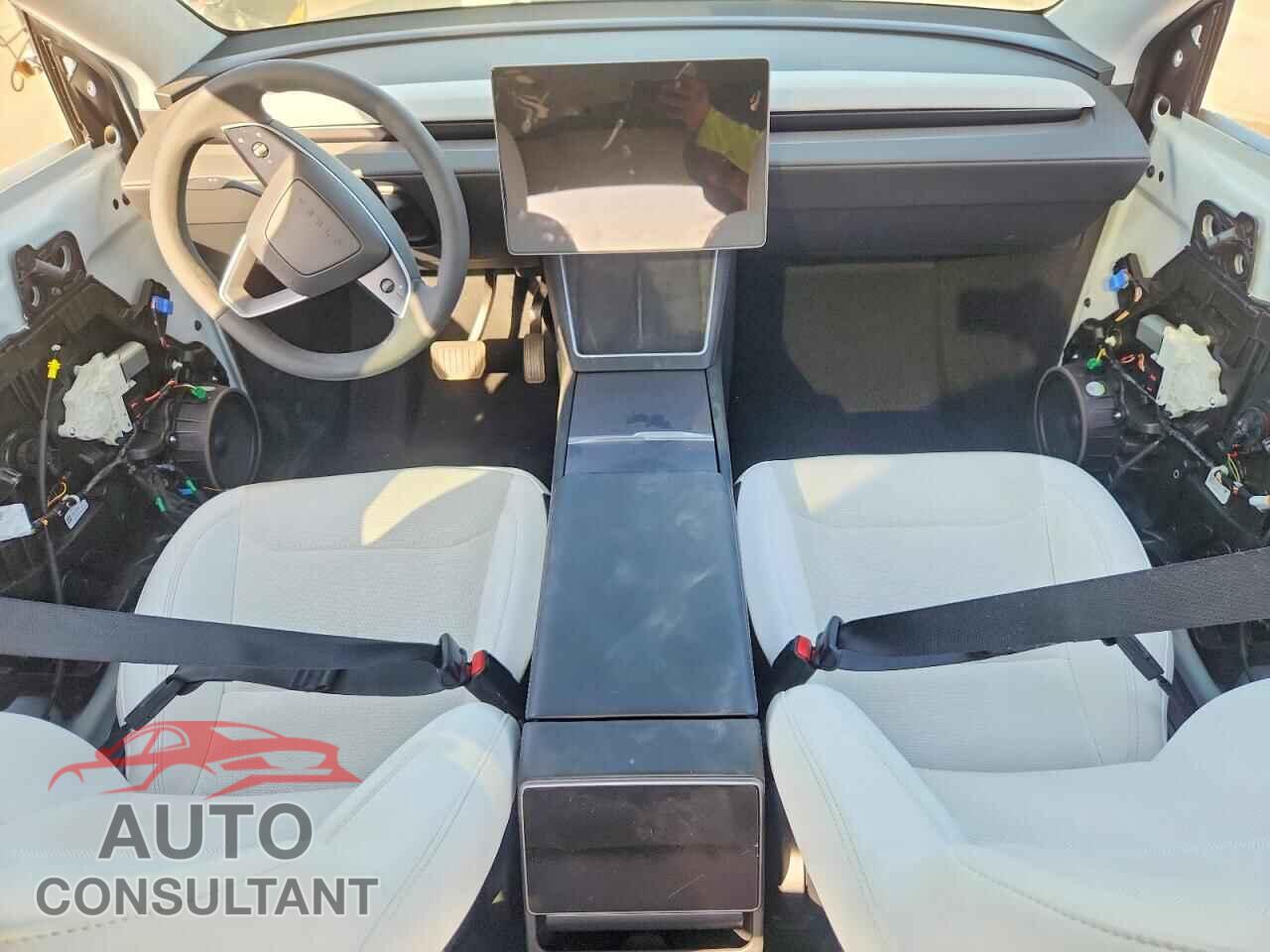 TESLA MODEL Y 2026 - 7SAYGDEE7TF424682