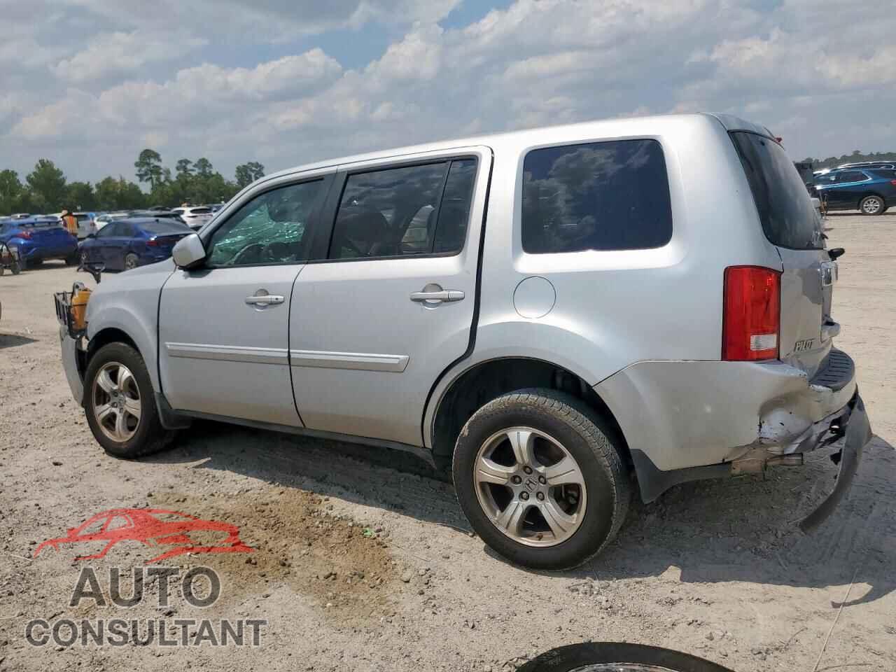 HONDA PILOT 2015 - 5FNYF3H53FB028758