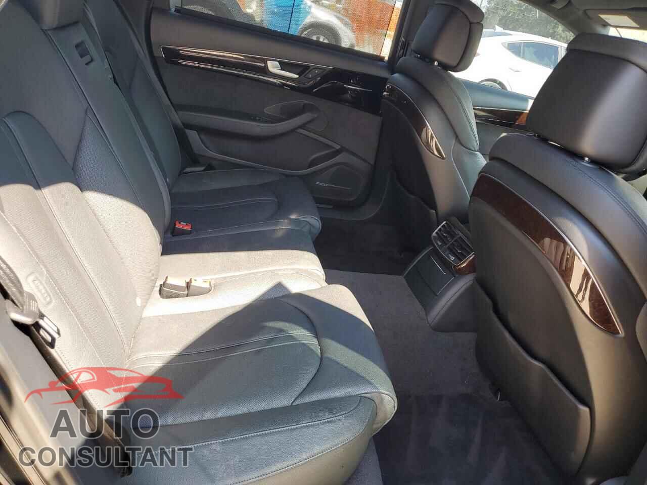 AUDI A8 2017 - WAU44AFD7HN003091