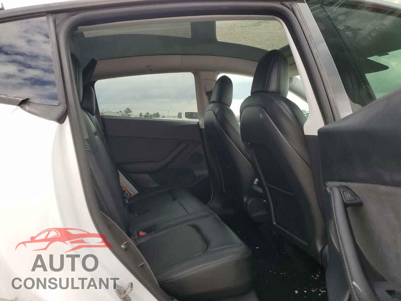 TESLA MODEL Y 2021 - 5YJYGDED3MF134168