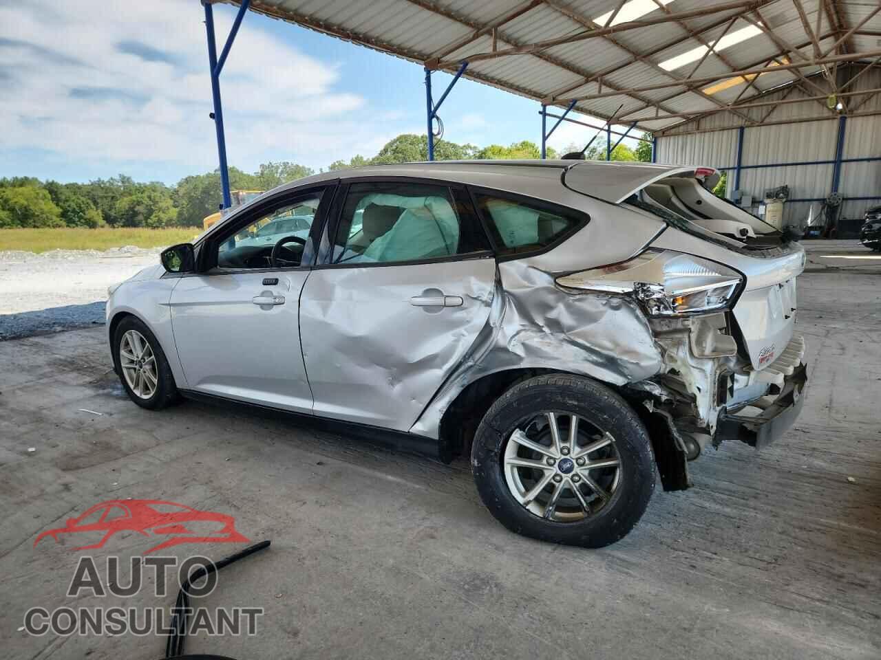 FORD FOCUS 2015 - 1FADP3K26FL227543