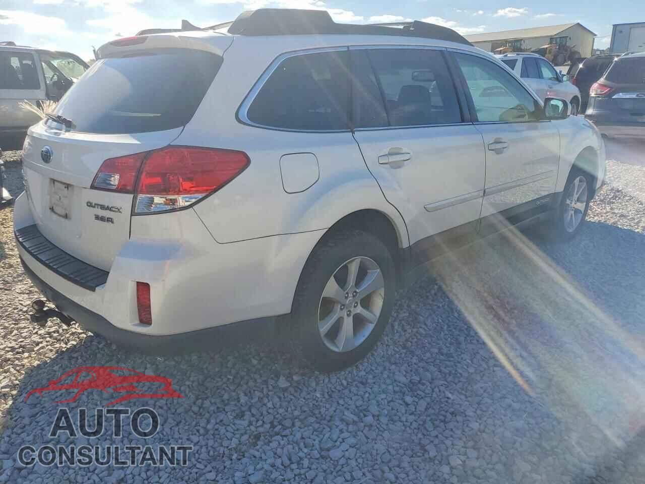 SUBARU OUTBACK 2013 - 4S4BRDKC7D2206015