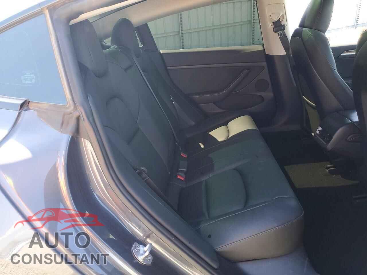 TESLA MODEL 3 2023 - 5YJ3E1EA3PF709443