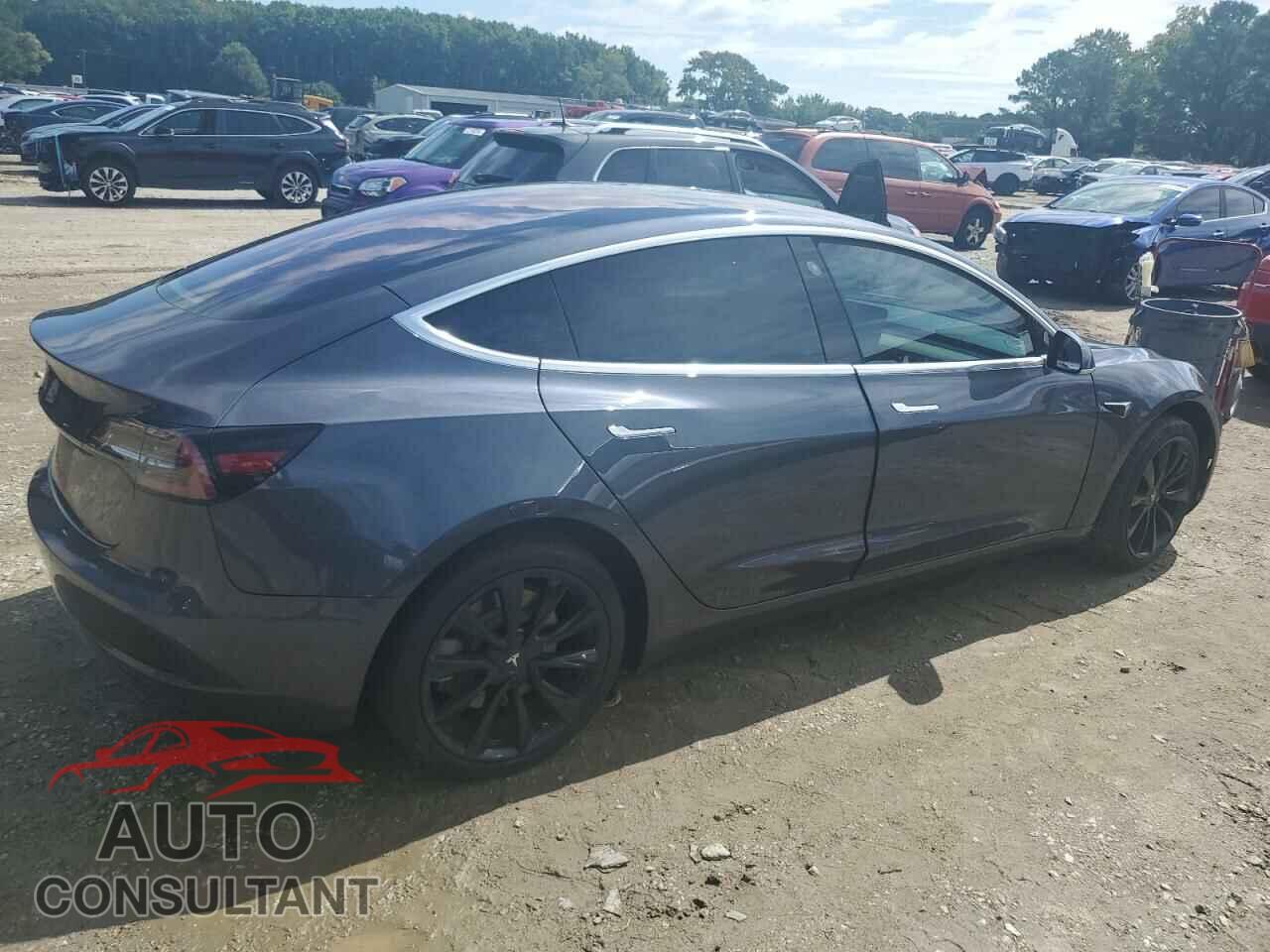TESLA MODEL 3 2018 - 5YJ3E1EA0JF032052