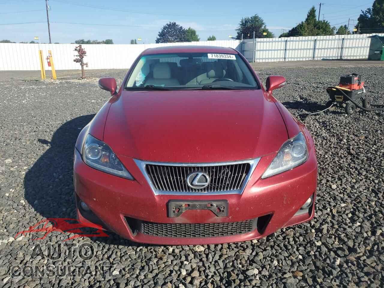 LEXUS IS 2011 - JTHCF5C24B5051432