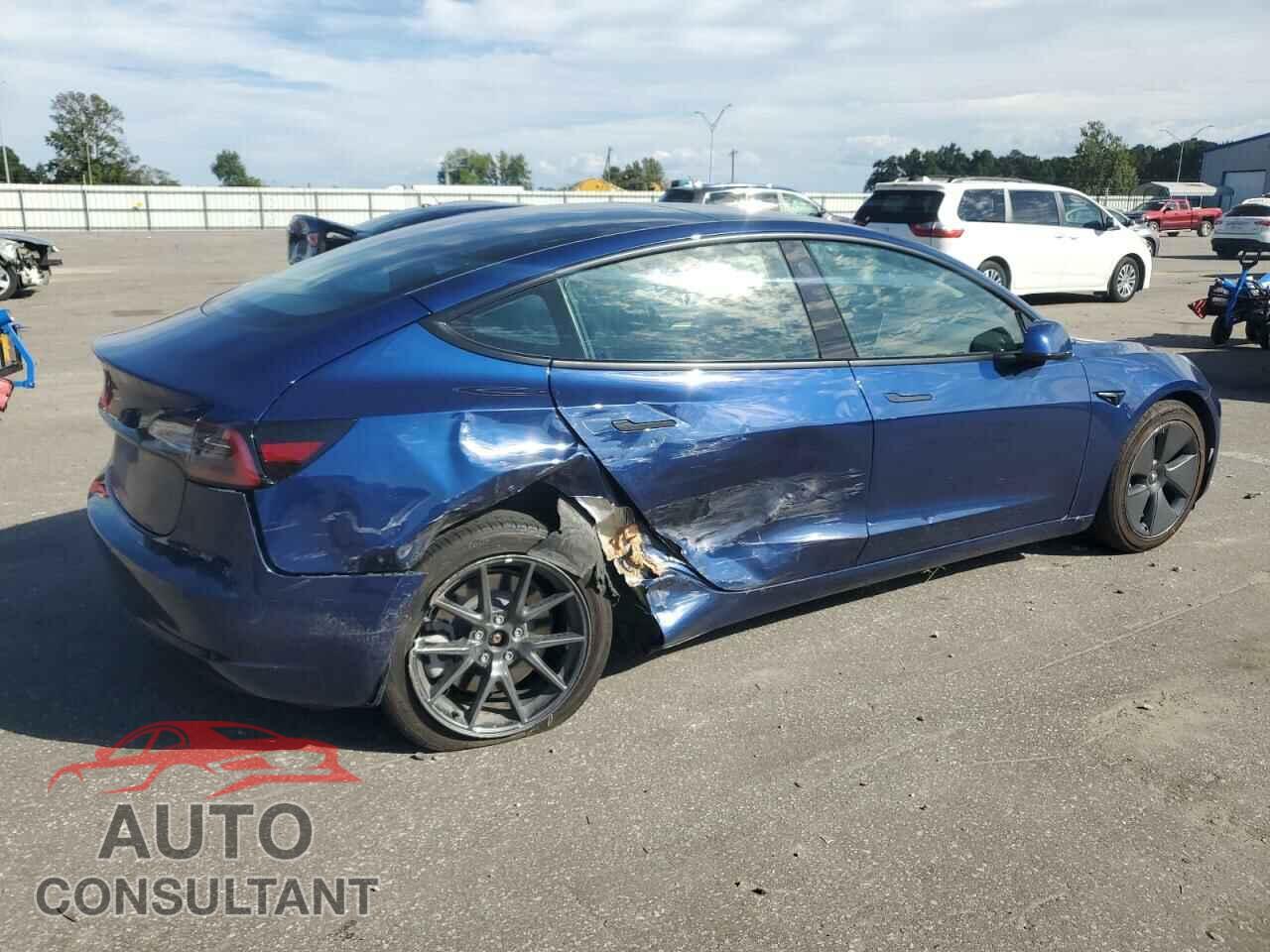 TESLA MODEL 3 2022 - 5YJ3E1EA4NF191842