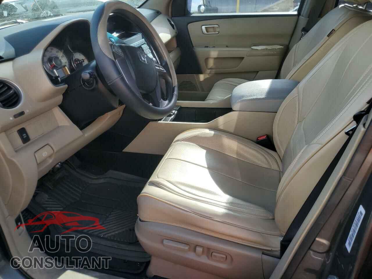 HONDA PILOT 2009 - 5FNYF38419B012165