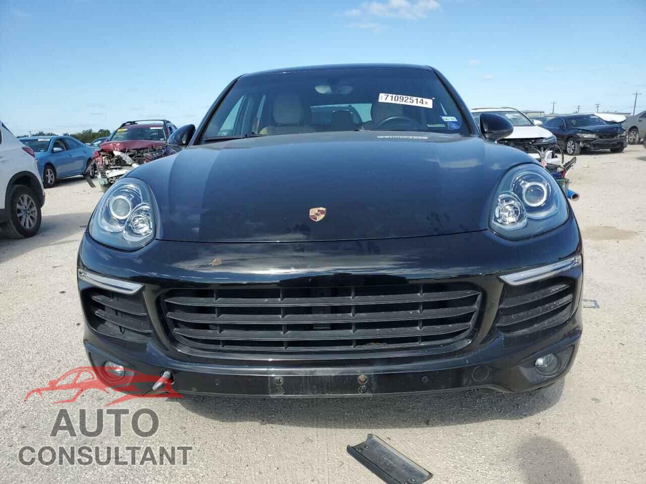 PORSCHE CAYENNE 2018 - WP1AA2A27JKA04421