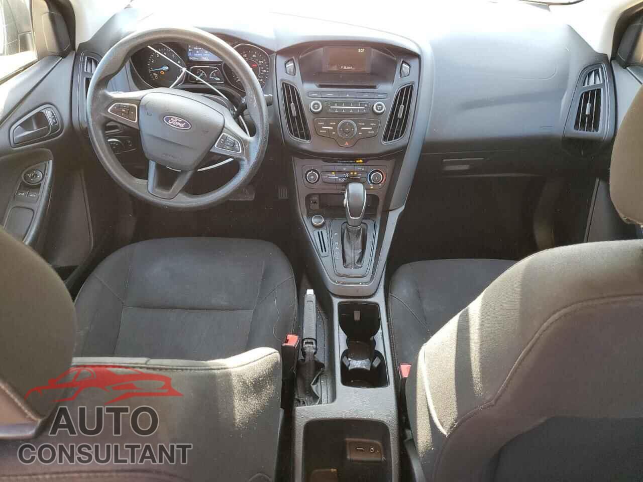 FORD FOCUS 2017 - 1FADP3E29HL331538