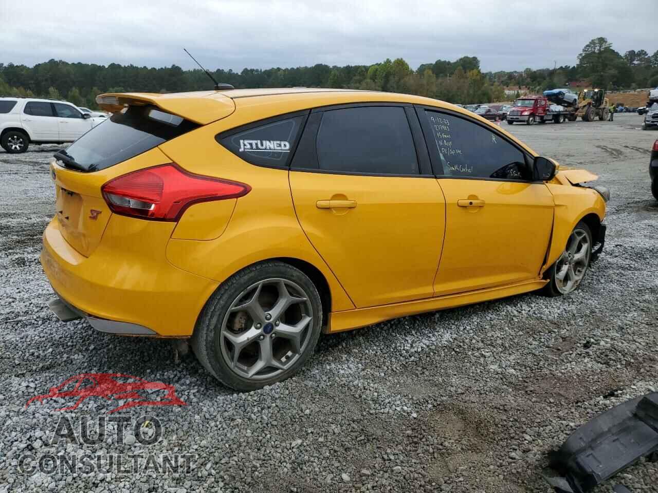 FORD FOCUS 2015 - 1FADP3L94FL277983