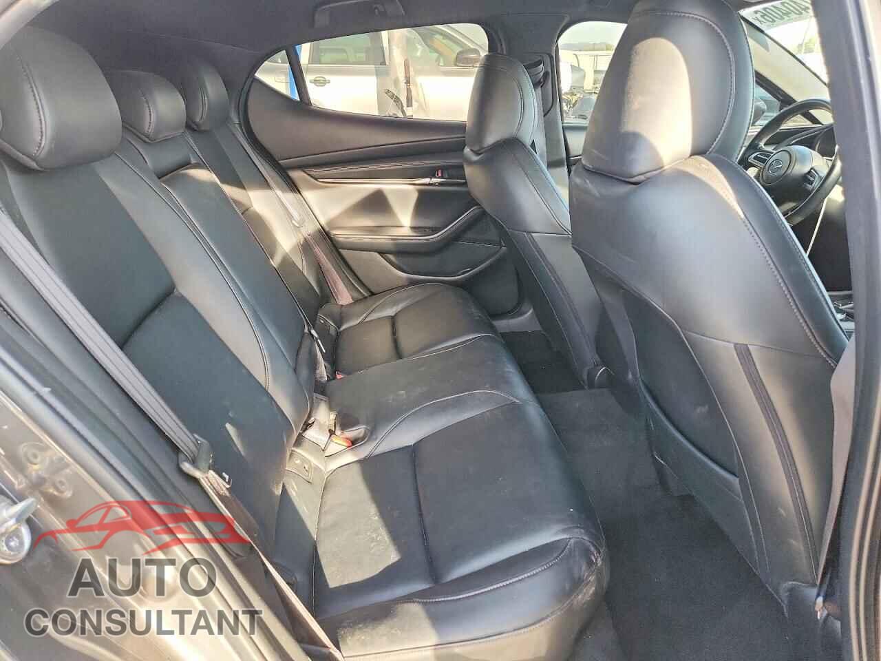 MAZDA 3 2019 - JM1BPBJM0K1124123