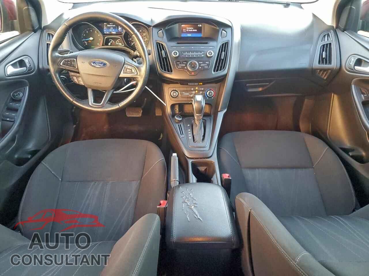 FORD FOCUS 2015 - 1FADP3F20FL334498