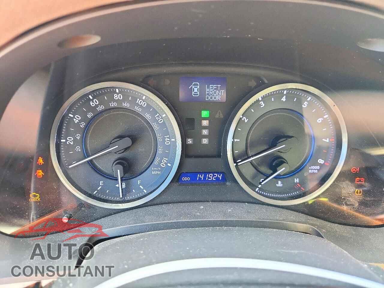 LEXUS IS 2011 - JTHCE5C24B5001214