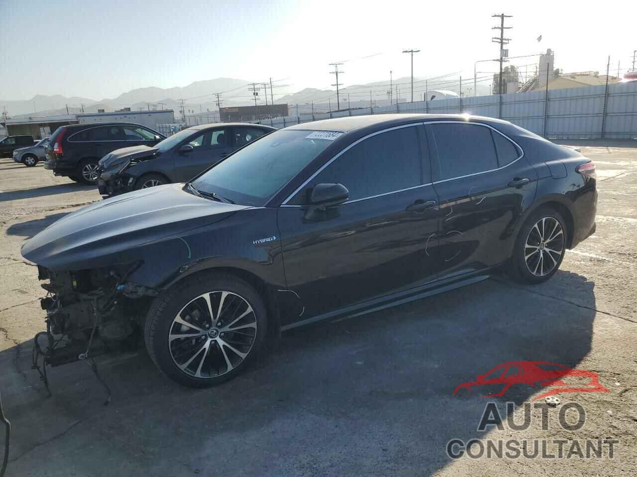 TOYOTA CAMRY 2018 - 4T1B21HK7JU509054