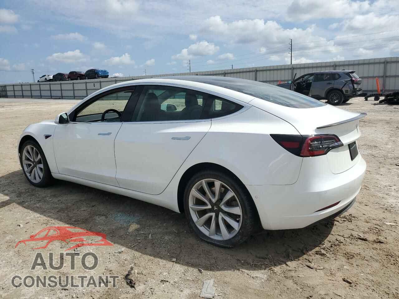 TESLA MODEL 3 2019 - 5YJ3E1EB8KF415179