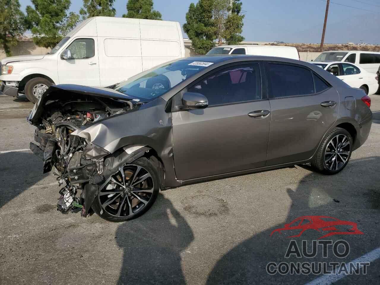 TOYOTA COROLLA 2018 - 5YFBURHEXJP798628