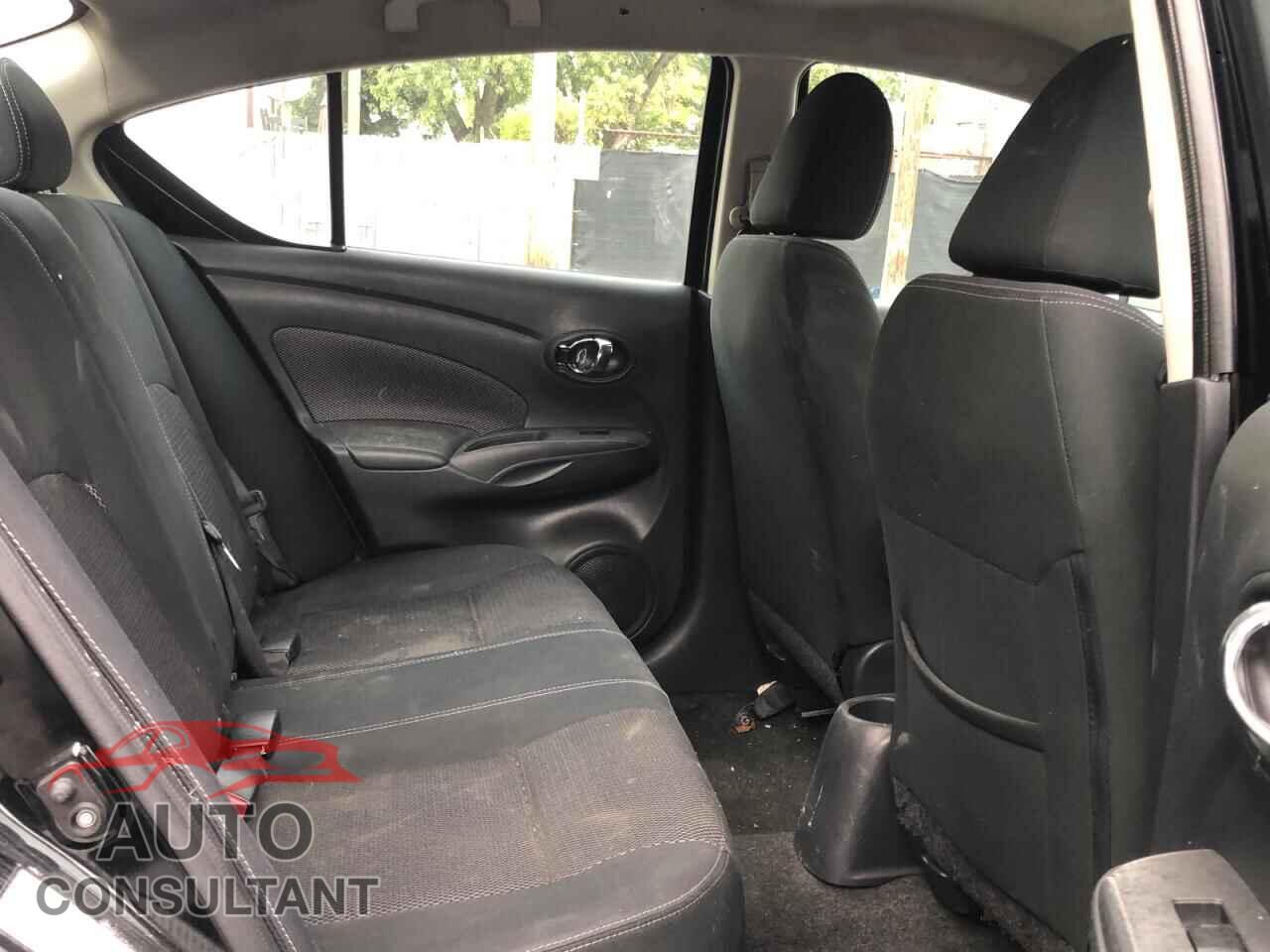 NISSAN VERSA 2017 - 3N1CN7AP1HL802951
