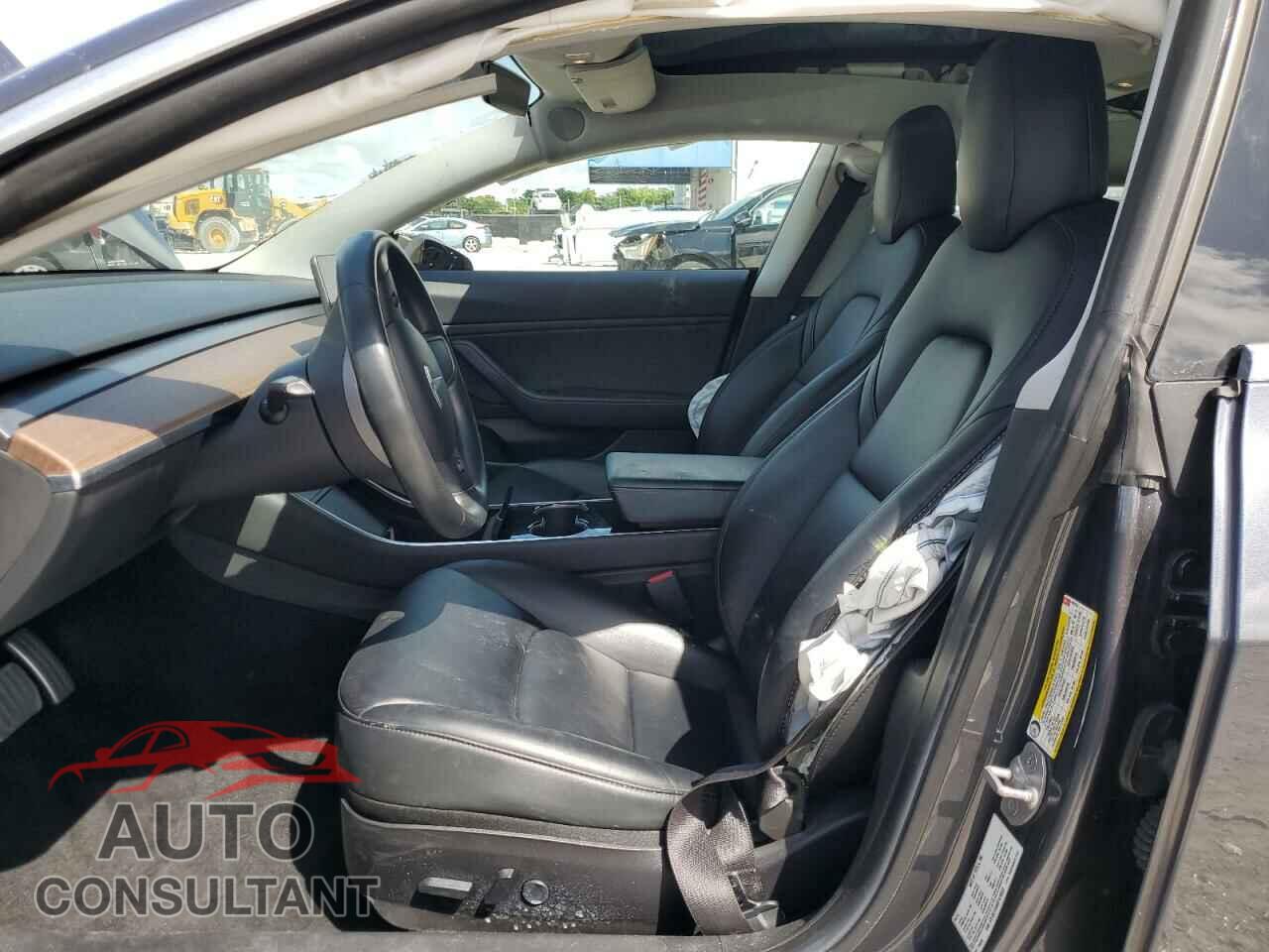 TESLA MODEL 3 2019 - 5YJ3E1EA5KF416233