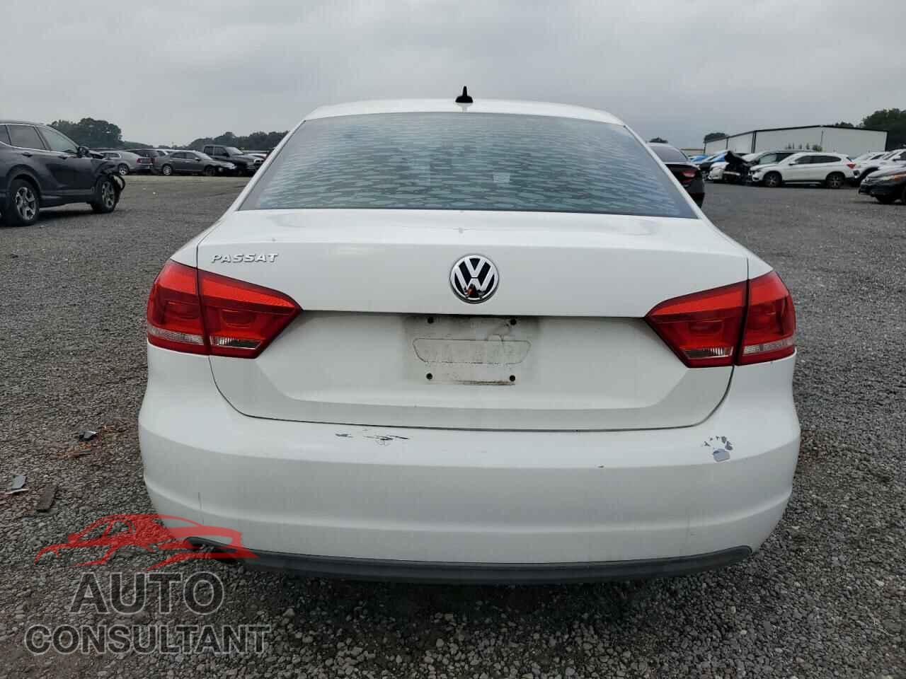 VOLKSWAGEN PASSAT 2014 - 1VWAP7A3XEC015139