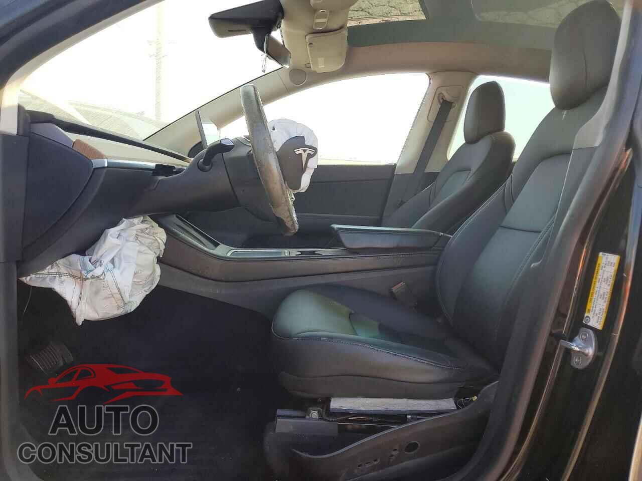 TESLA MODEL Y 2022 - 7SAYGDEE3NF380389