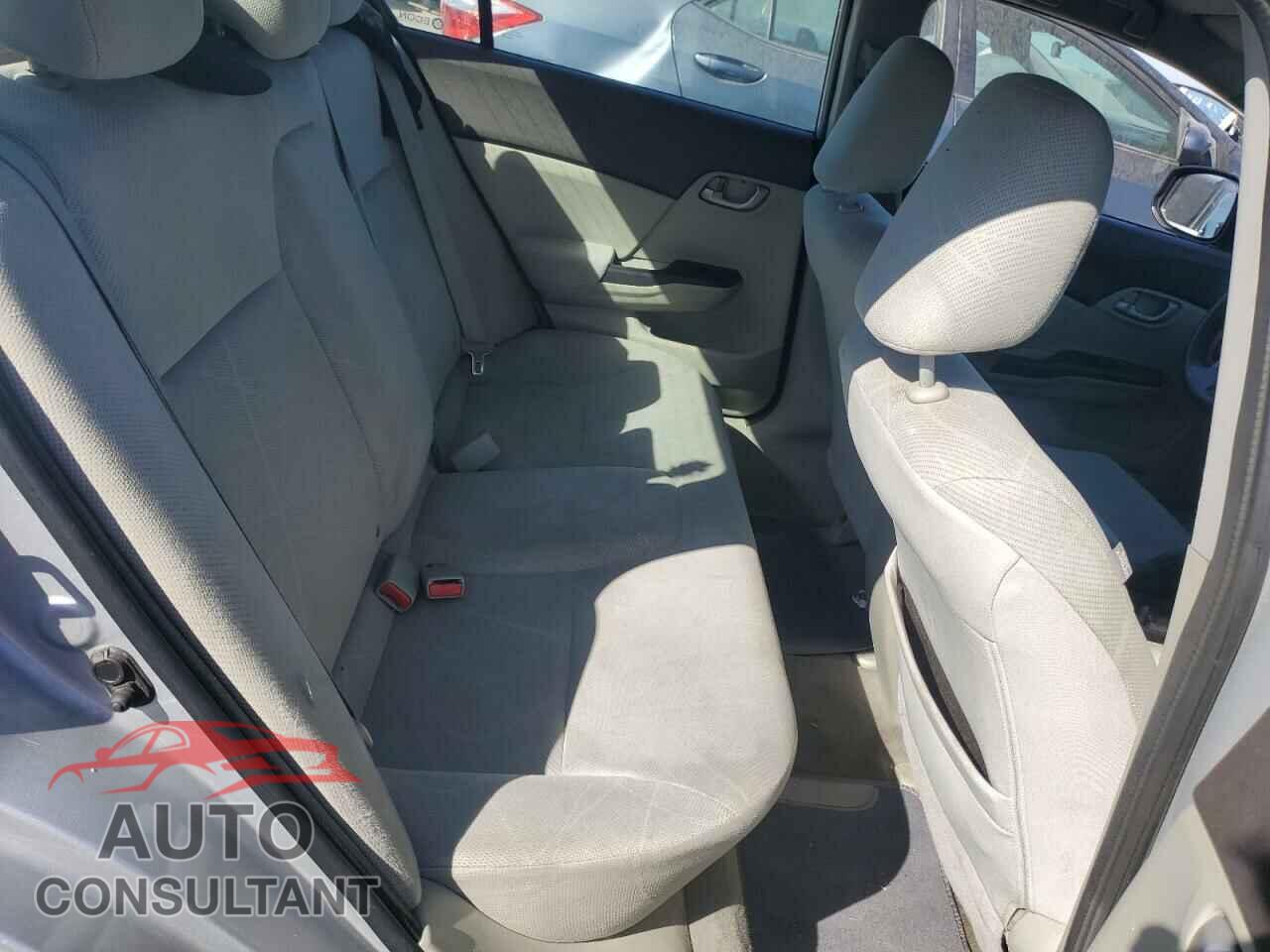 HONDA CIVIC 2012 - 2HGFB2F55CH570970