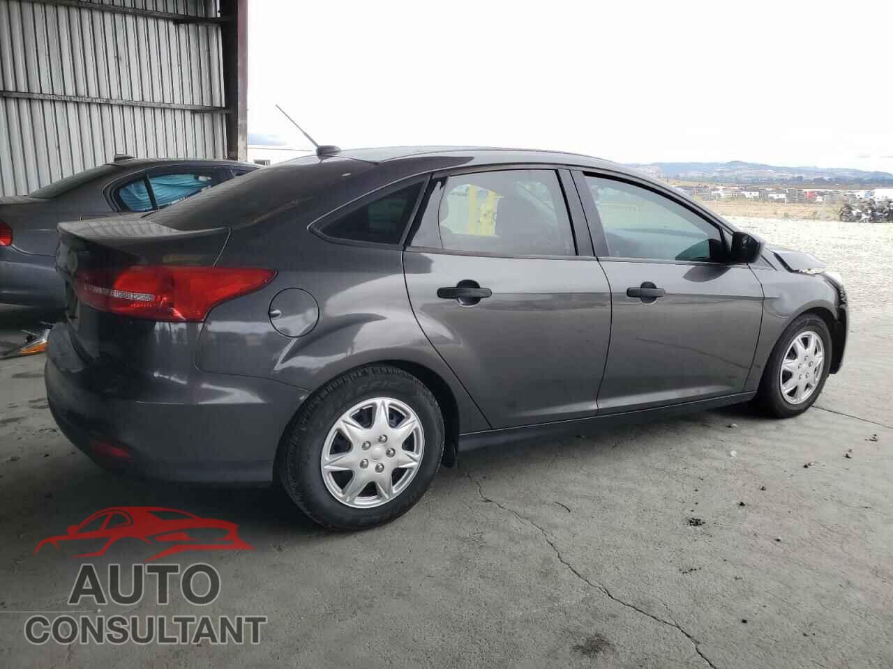 FORD FOCUS 2015 - 1FADP3E21FL314973