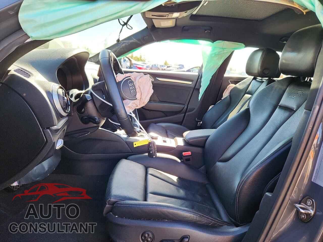AUDI A3 2020 - WAUJEGFF0LA036664