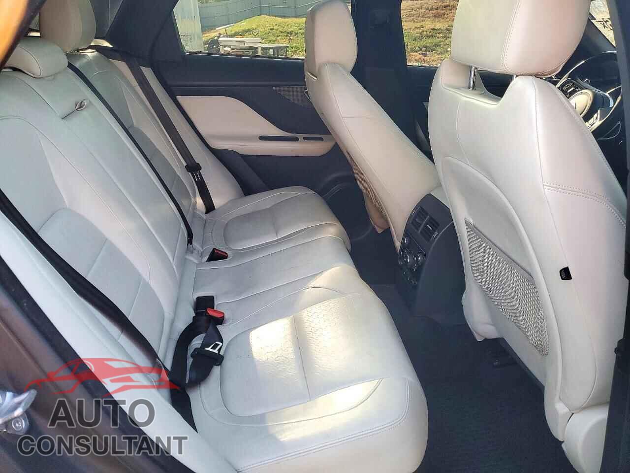 JAGUAR F-PACE 2017 - SADCP2BV7HA059960