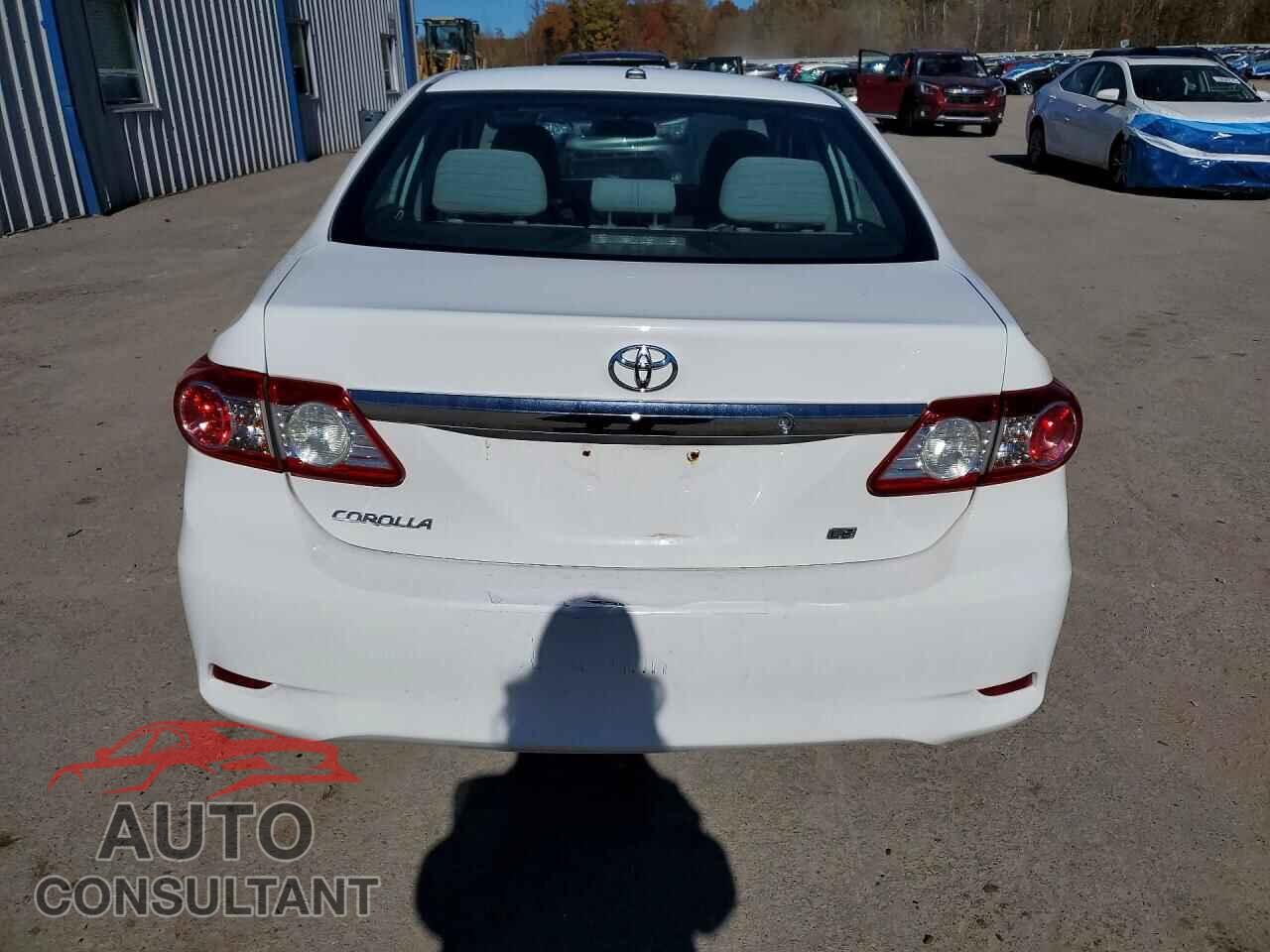 TOYOTA COROLLA 2011 - 2T1BU4EEXBC656353